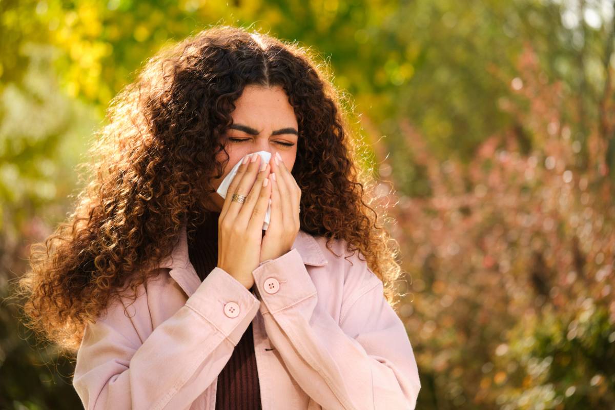 Featured image for How Long Does Hay Fever Last?